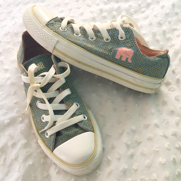 elephant converse